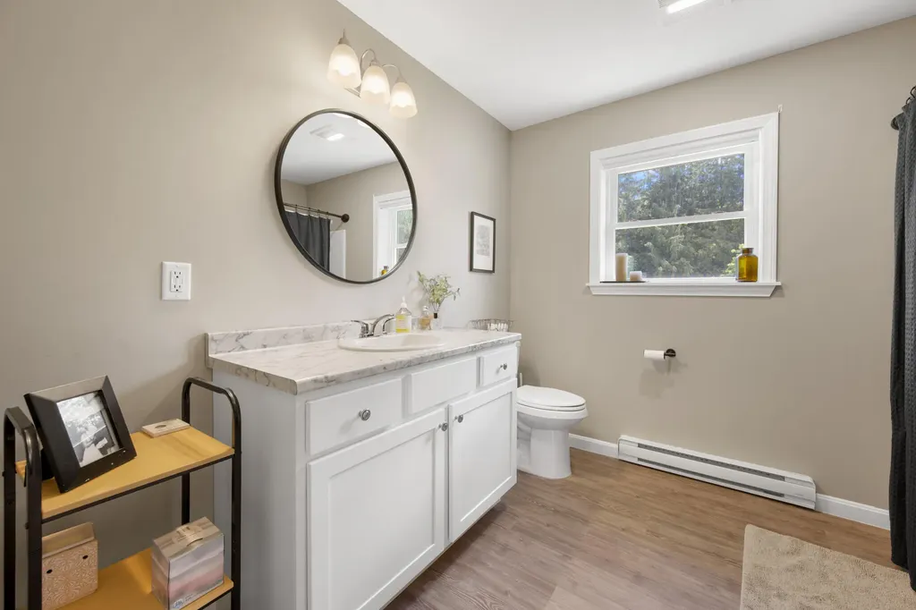47 Stearns Farm Road Hampden ME 04444