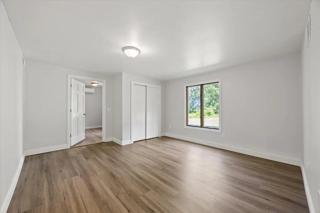 377 River Road Bowdoinham ME 04008