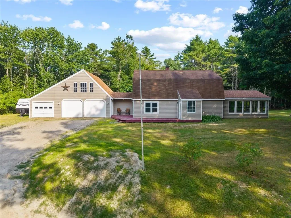 377 River Road Bowdoinham ME 04008
