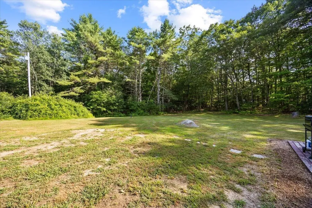 377 River Road Bowdoinham ME 04008