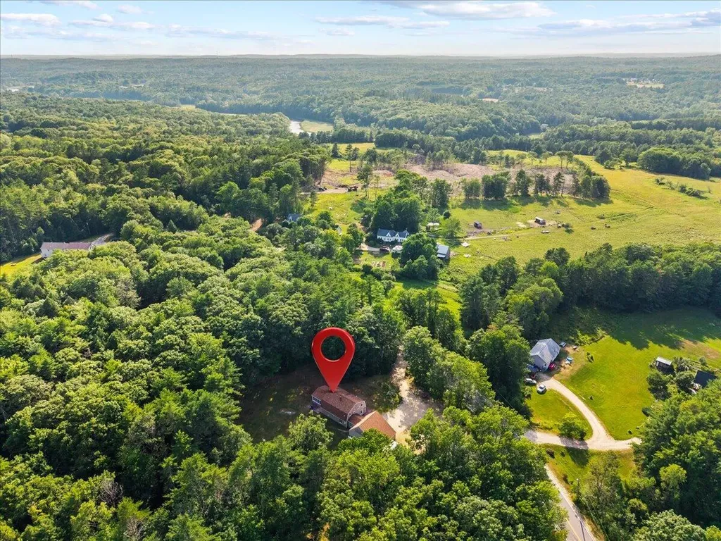 377 River Road Bowdoinham ME 04008