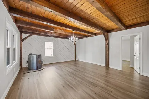 377 River Road Bowdoinham ME 04008