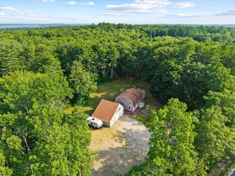 377 River Road Bowdoinham ME 04008