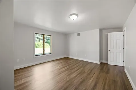 377 River Road Bowdoinham ME 04008