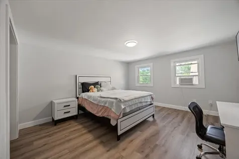 377 River Road Bowdoinham ME 04008