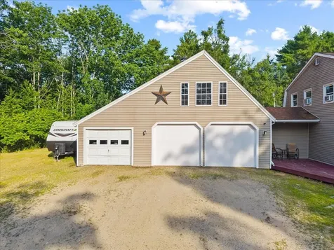 377 River Road Bowdoinham ME 04008