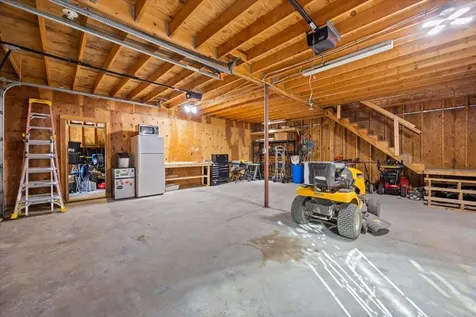 377 River Road Bowdoinham ME 04008