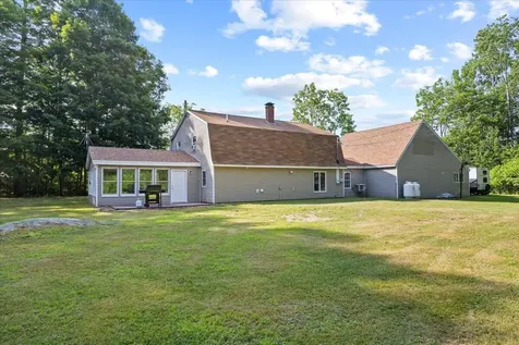 377 River Road Bowdoinham ME 04008