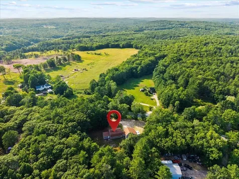 377 River Road Bowdoinham ME 04008