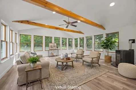 377 River Road Bowdoinham ME 04008
