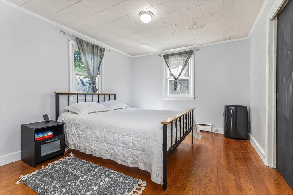 43 Bates Street Yarmouth ME 04096