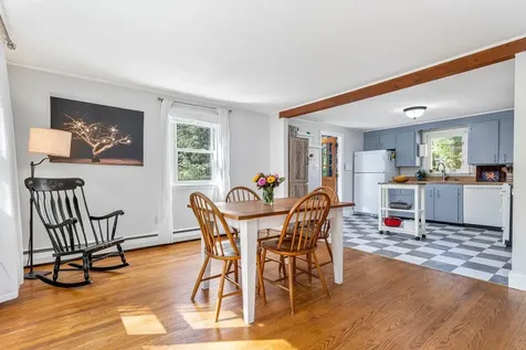 43 Bates Street Yarmouth ME 04096