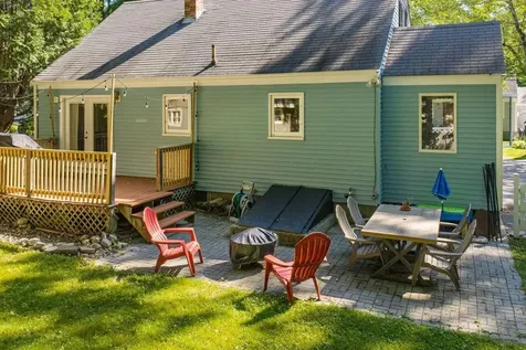 43 Bates Street Yarmouth ME 04096