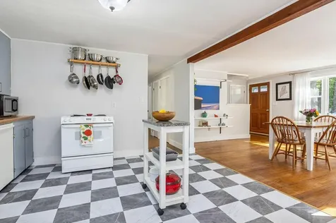 43 Bates Street Yarmouth ME 04096