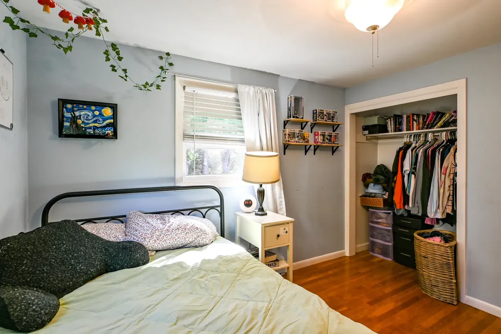 21 Vernon Road Cape Elizabeth ME 04107