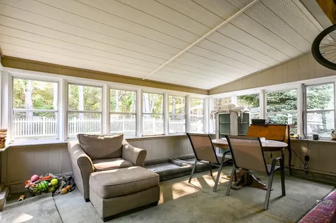 21 Vernon Road Cape Elizabeth ME 04107