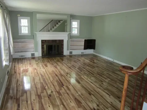9 Charles Street Lewiston ME 04240