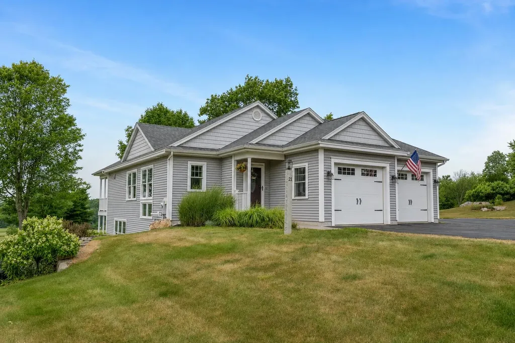 21 Callaway Drive Gray ME 04039