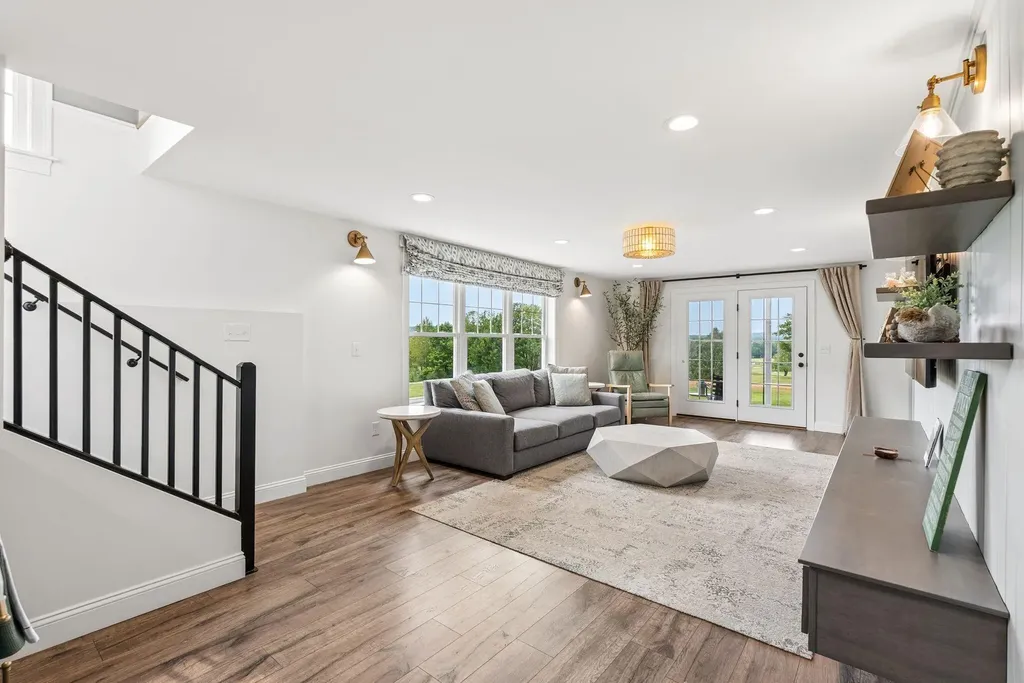 21 Callaway Drive Gray ME 04039