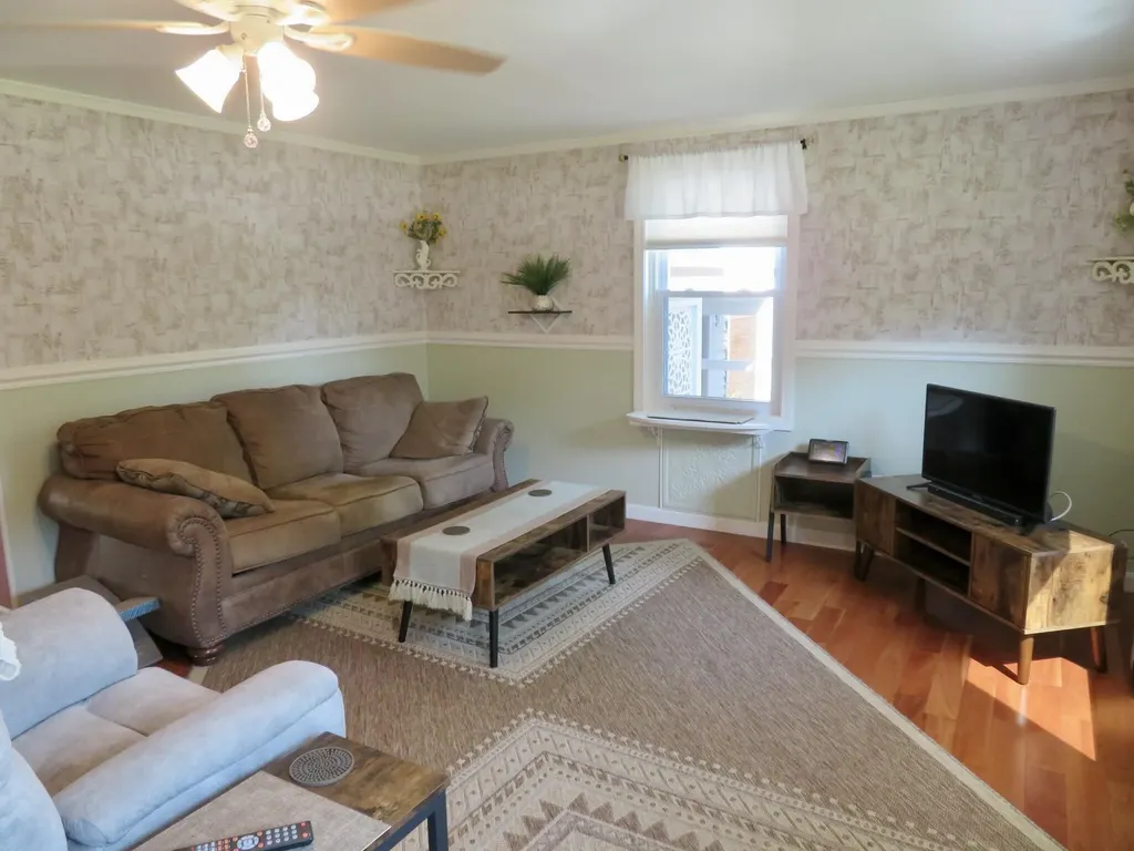 33 Oak Wood Drive Gorham ME 04038