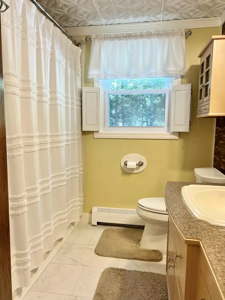 33 Oak Wood Drive Gorham ME 04038