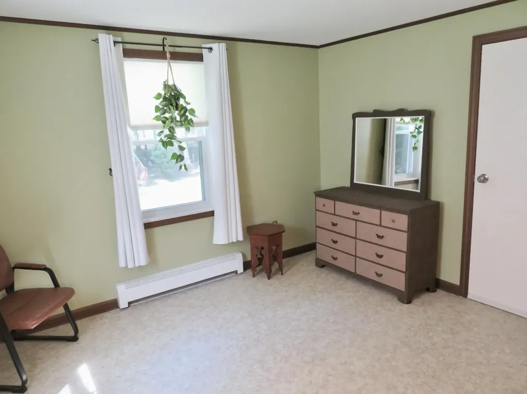 33 Oak Wood Drive Gorham ME 04038