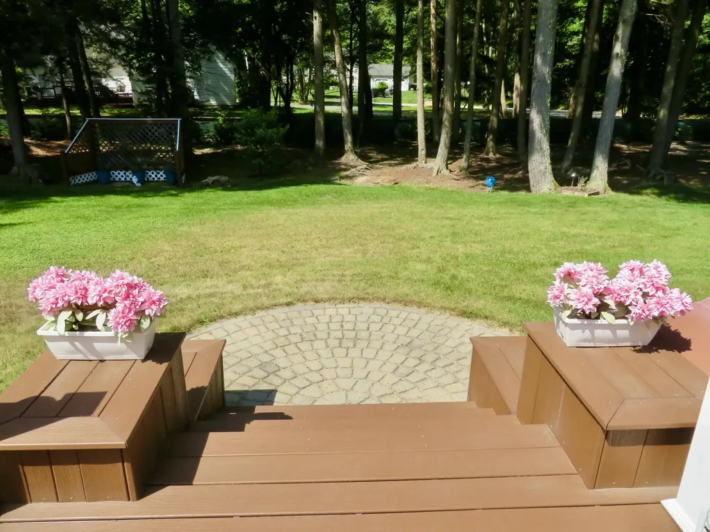 33 Oak Wood Drive Gorham ME 04038