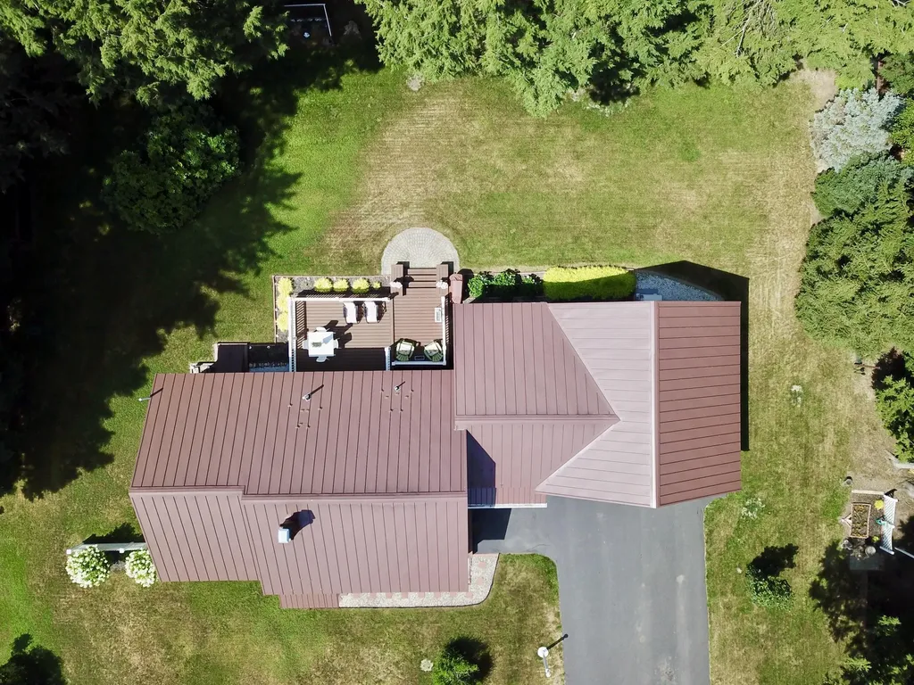 33 Oak Wood Drive Gorham ME 04038