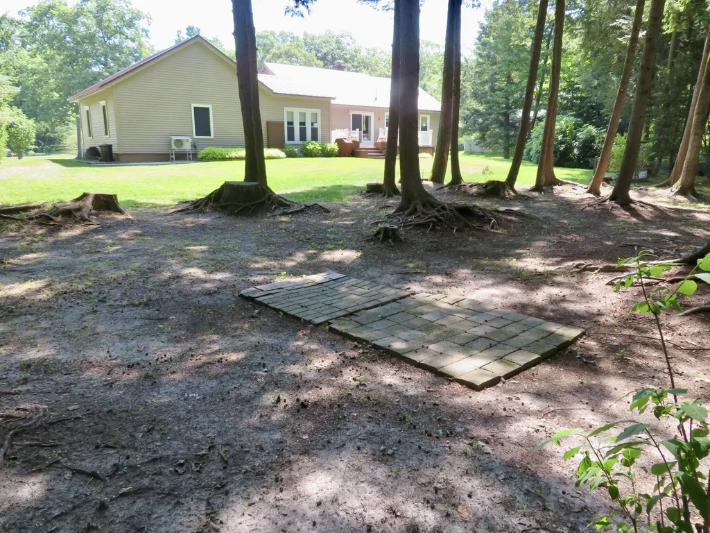 33 Oak Wood Drive Gorham ME 04038