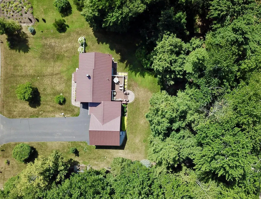 33 Oak Wood Drive Gorham ME 04038