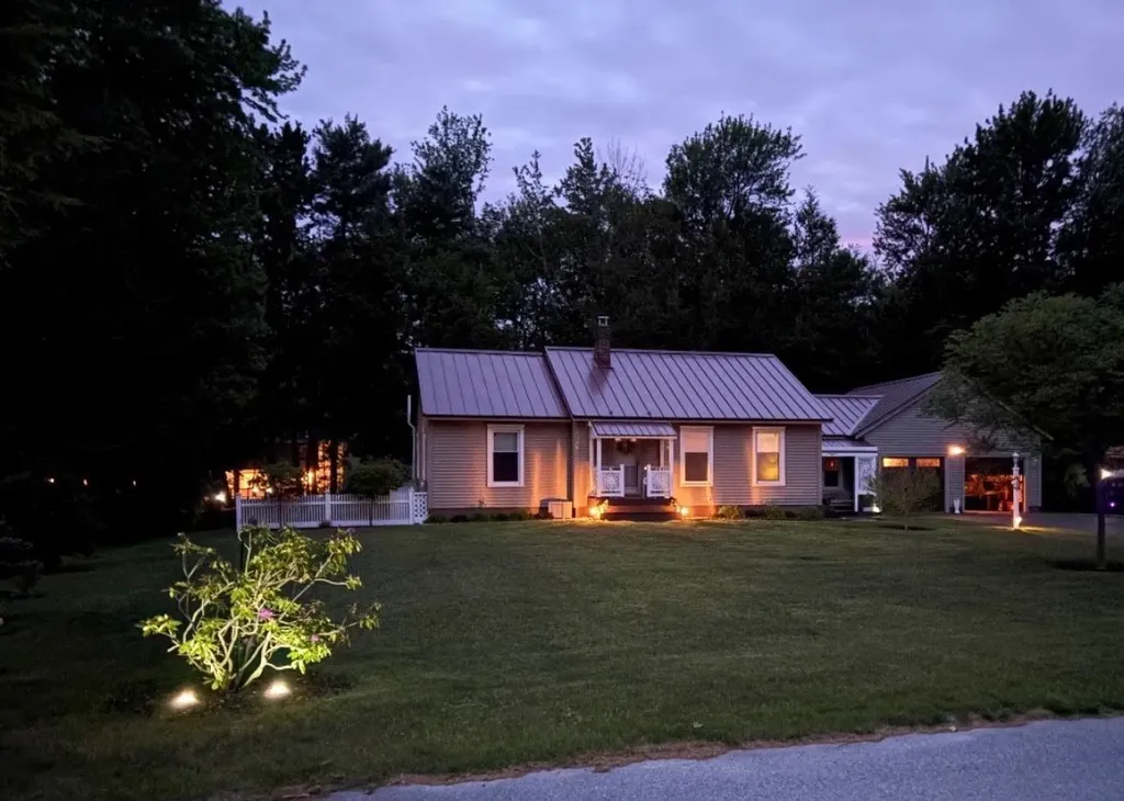 33 Oak Wood Drive Gorham ME 04038