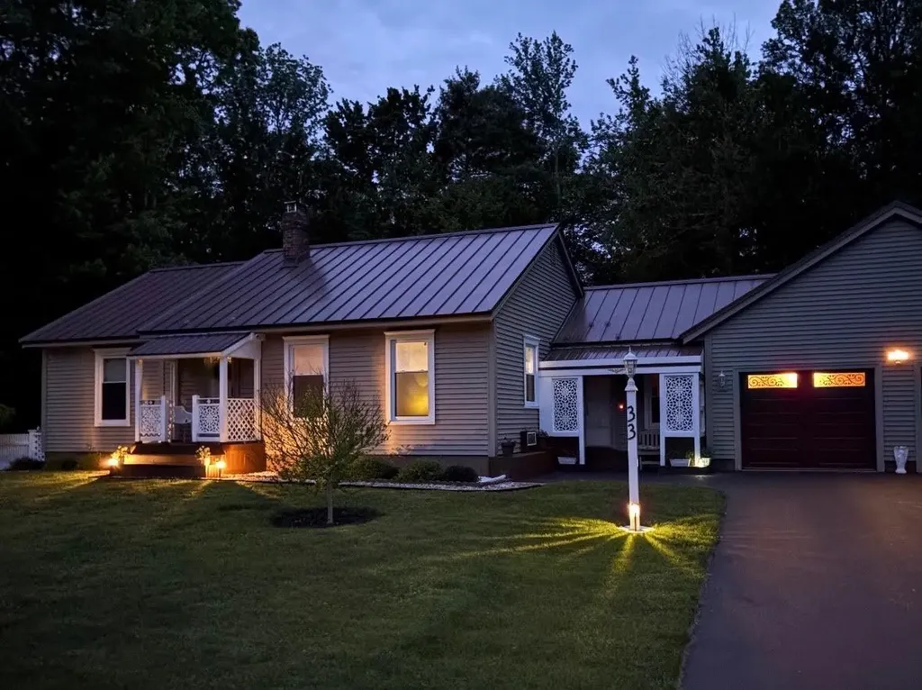 33 Oak Wood Drive Gorham ME 04038