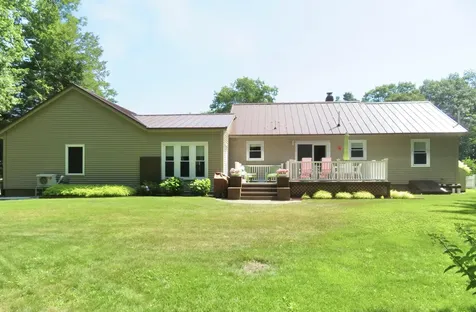33 Oak Wood Drive Gorham ME 04038