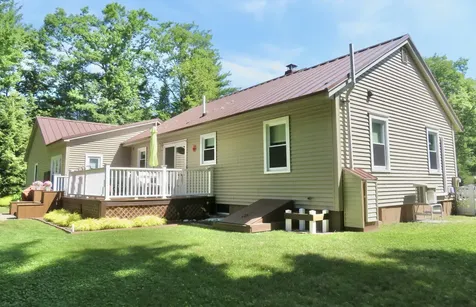 33 Oak Wood Drive Gorham ME 04038