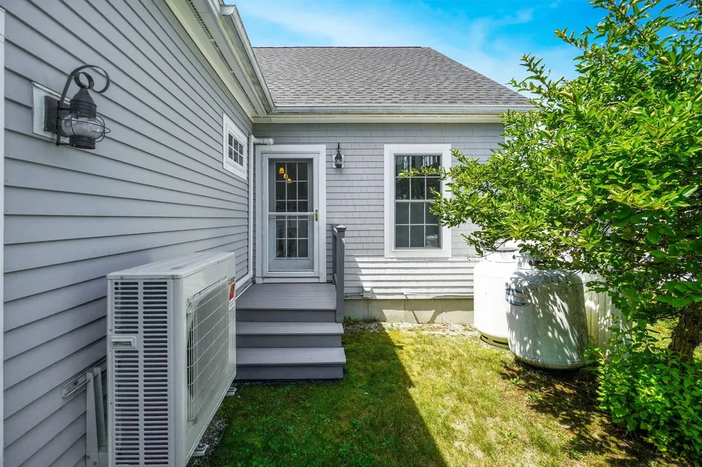 159 Lincoln Street Westbrook ME 04092