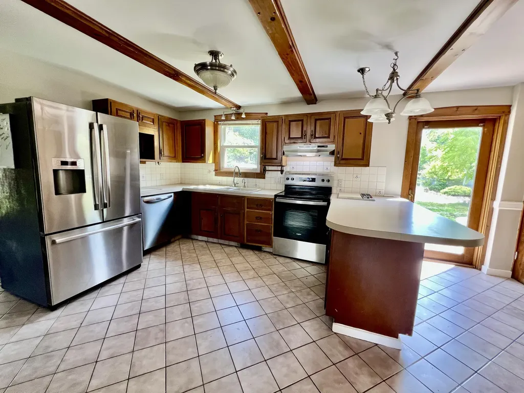 1079 Turner Street Auburn ME 04210