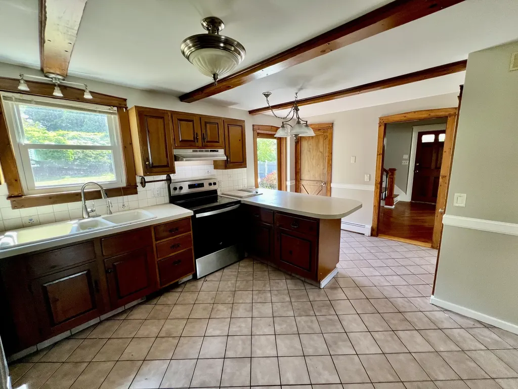 1079 Turner Street Auburn ME 04210
