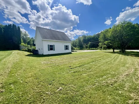 1079 Turner Street Auburn ME 04210