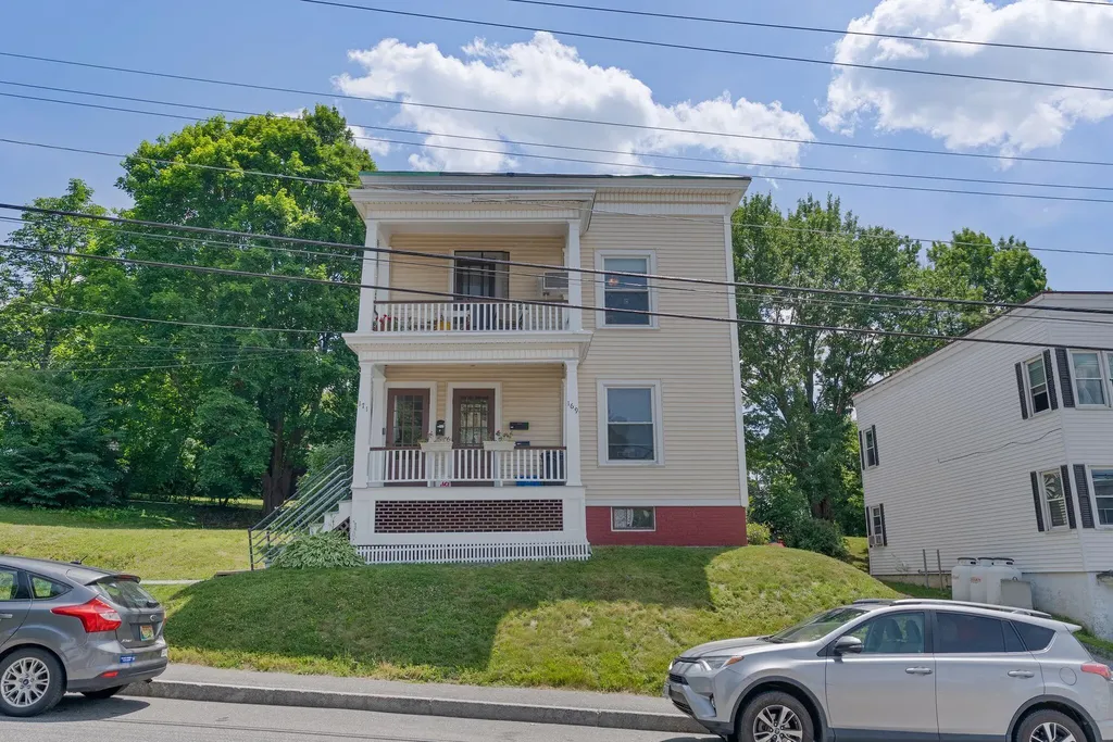 171 Walnut Street Lewiston ME 04240