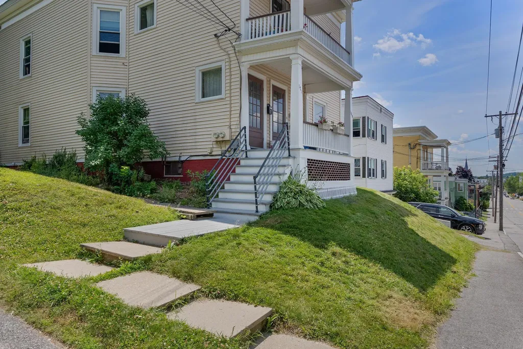 171 Walnut Street Lewiston ME 04240