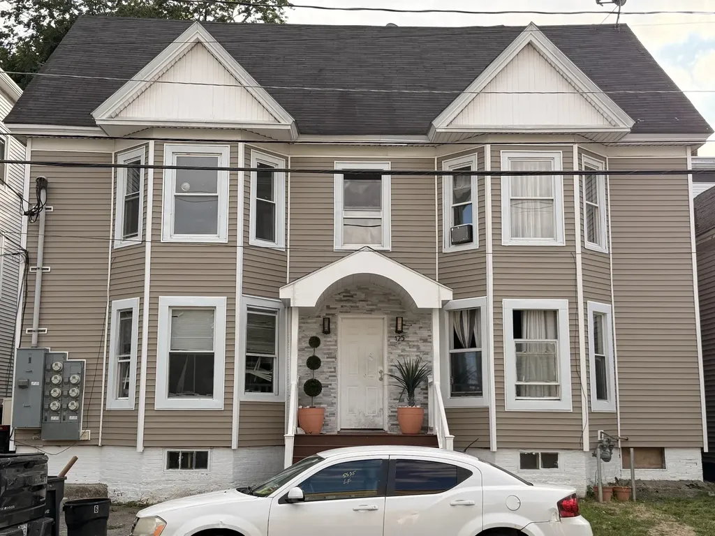 125 Pierce Street Lewiston ME 04240