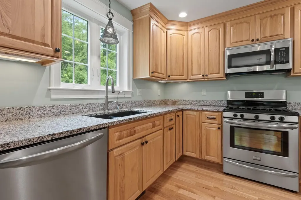 20 Cross Ridge Drive Windham ME 04062