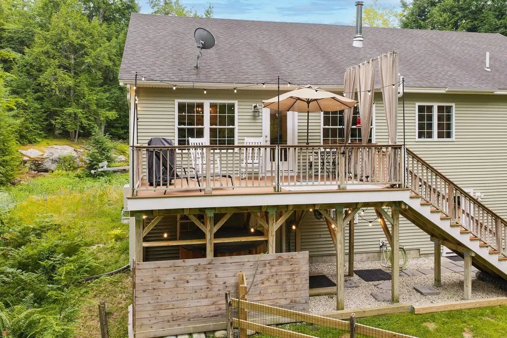 20 Cross Ridge Drive Windham ME 04062