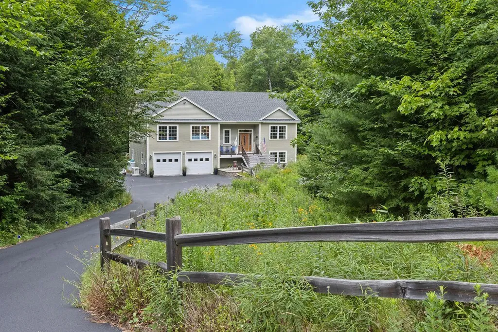 20 Cross Ridge Drive Windham ME 04062