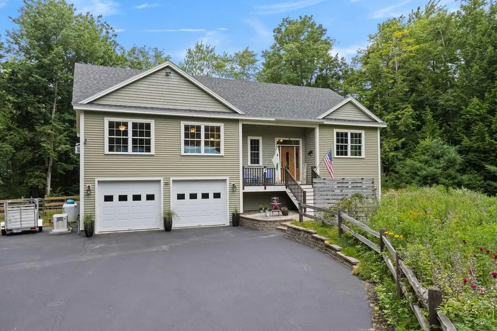 20 Cross Ridge Drive Windham ME 04062