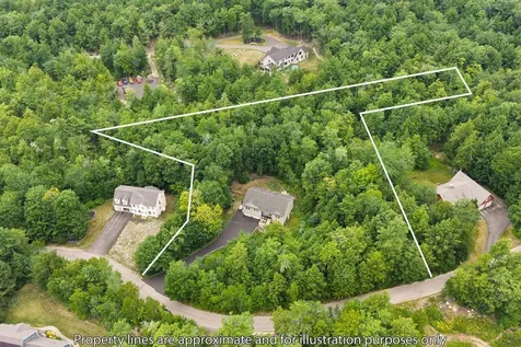 20 Cross Ridge Drive Windham ME 04062