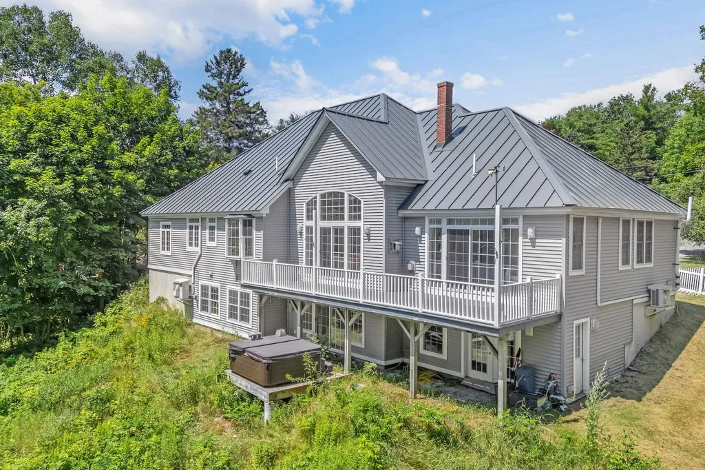 22 Murphy Lane Hampden ME 04444