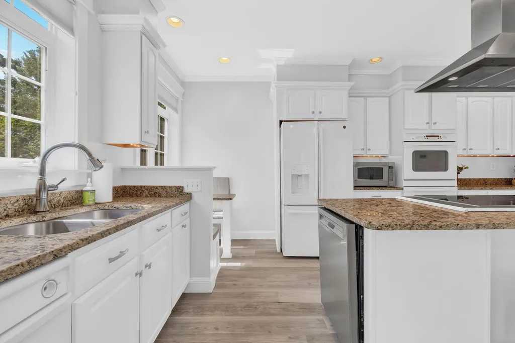 22 Murphy Lane Hampden ME 04444