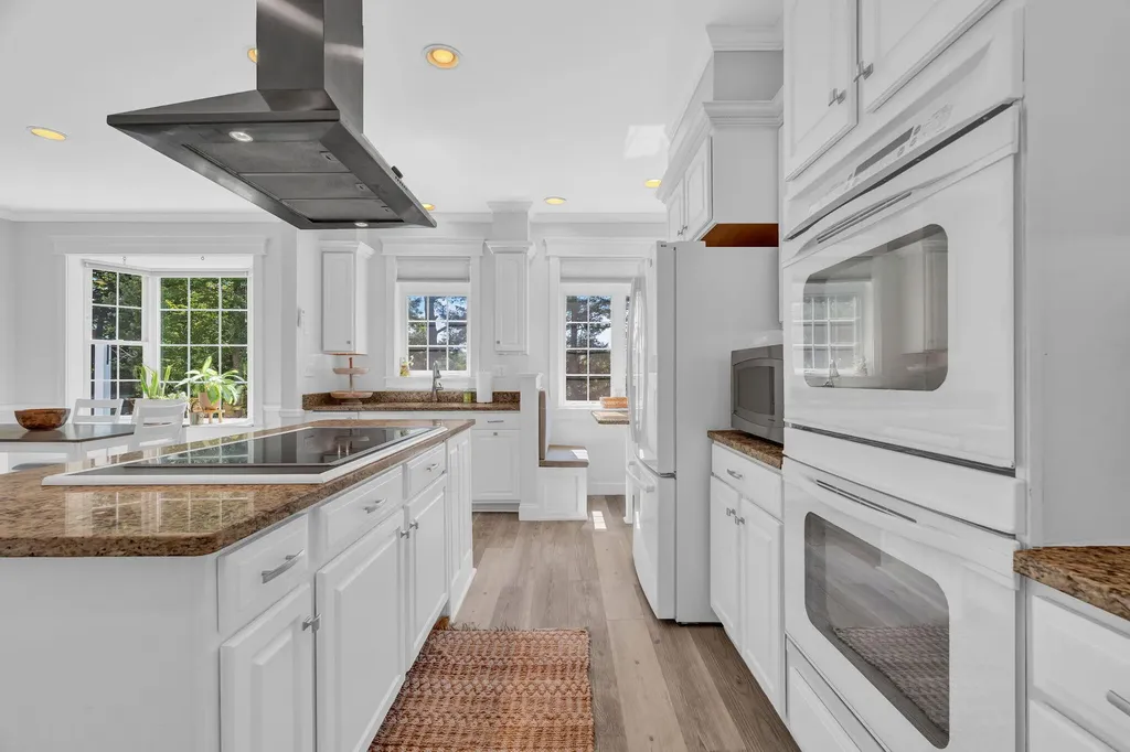 22 Murphy Lane Hampden ME 04444