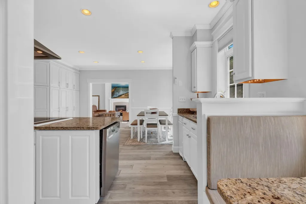 22 Murphy Lane Hampden ME 04444